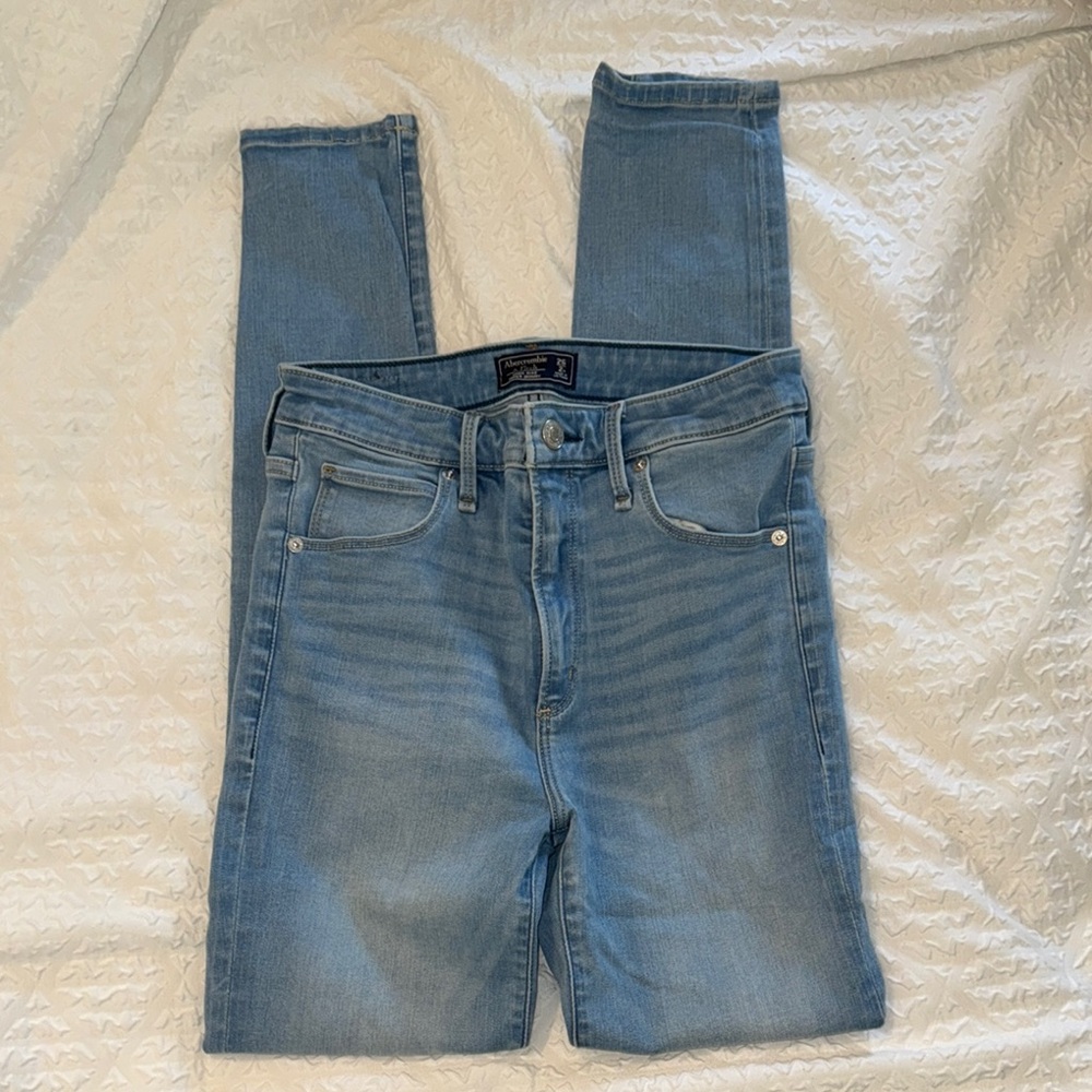 Abercrombie & Fitch High Rise Super Skinny Jeans